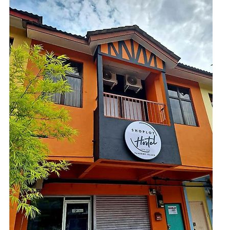 Shoplot Hostel Pangkor Kampong Pasir Bogak Екстер'єр фото
